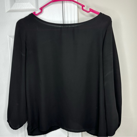 OPEN BACK BLACK SHIRT - Picture 2 of 2